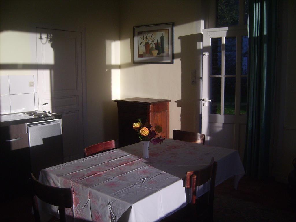 Chambres D'Hotes & Gites Du Chateau De Grand Rullecourt Szoba fotó